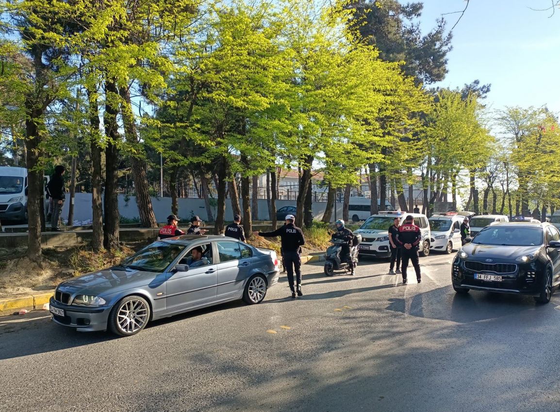 Küçükçekmece Trafik Uygulamaları Okula Güvenli Ulaşım İçin Devam Ediyor