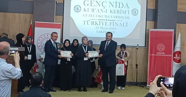 Yenimahalle İlçesinden Öğrenci, Kur'an-ı Kerim'i Güzel Okuma Yarışmasında Türkiye Üçüncüsü Oldu