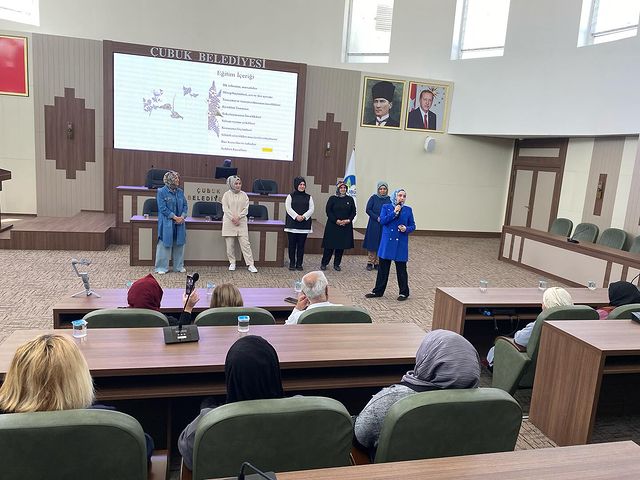 Çubuk Belediyesi, Zerafet ve Nezaket Semineri Düzenledi