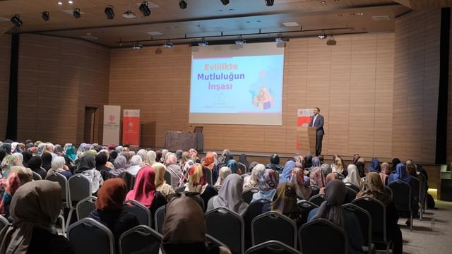 Bursa İl Müftülüğü Aile Okulu Seminerleri Kapanış Programı