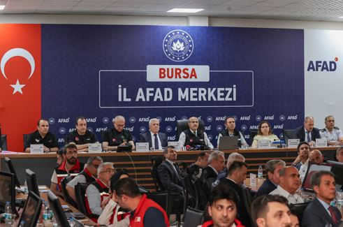 Vali Mahmut Demirtaş, Deprem Tatbikatı Toplantısında Üyelerle Bir Araya Geldi