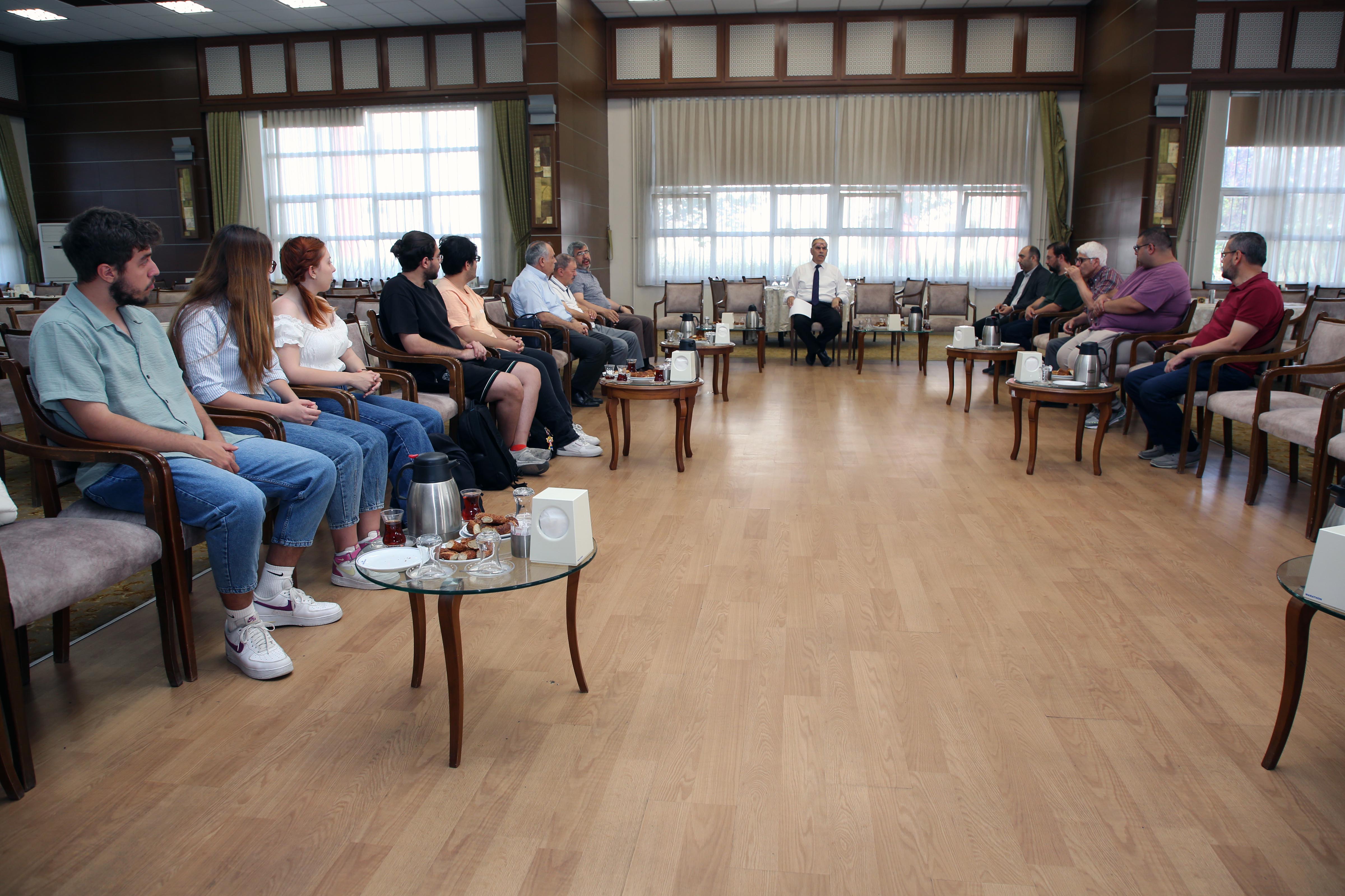 Afyon Kocatepe Üniversitesi'nde Sosyal Medya Kullanımları Konuşuldu