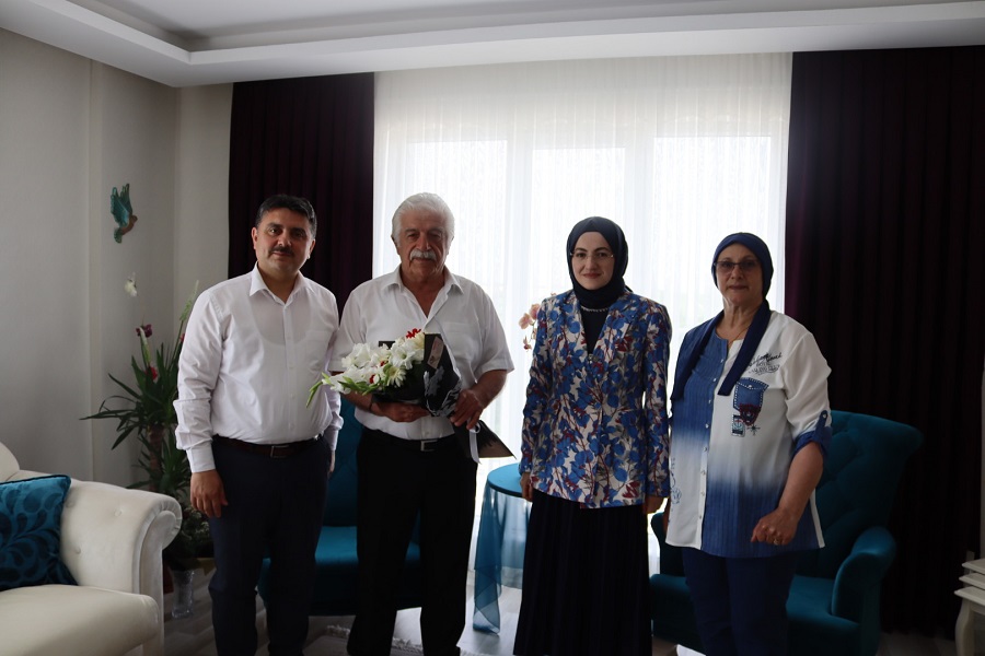 Kaymakamız Mehmet TUNÇ, Belediye Başkanı Hilal Ayık ve diğer yetkililerden Kıbrıs Gazimize Ziyaret