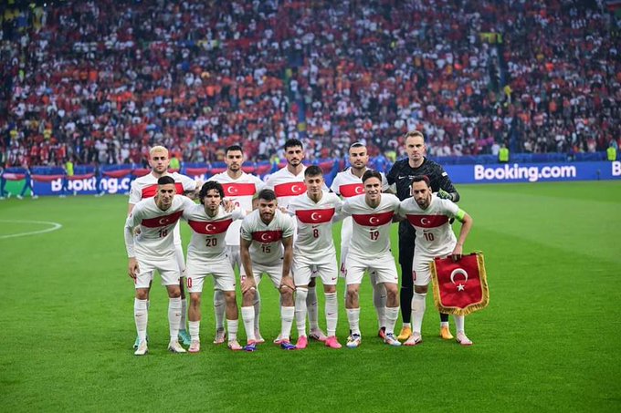 A Milli Futbol Takımı Avrupa Şampiyonası'nda Çeyrek Finale Yükseldi