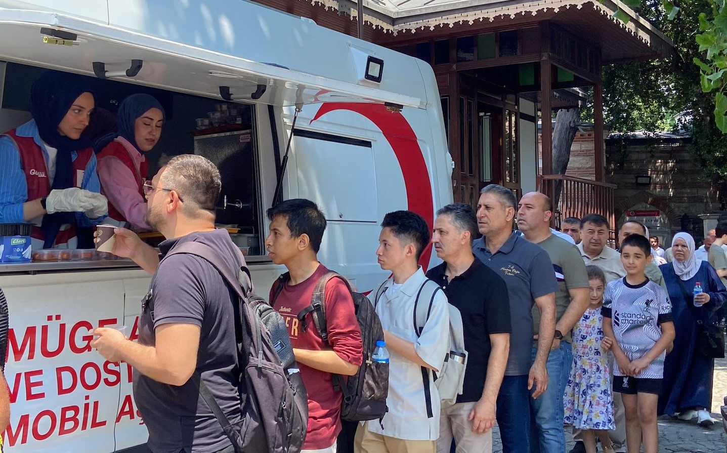 Türk Kızılayı ve Beşiktaş Şubesi İş Birliğinde 15 Temmuz Demokrasi ve Milli Birlik Günü Etkinlikleri Gerçekleştirildi