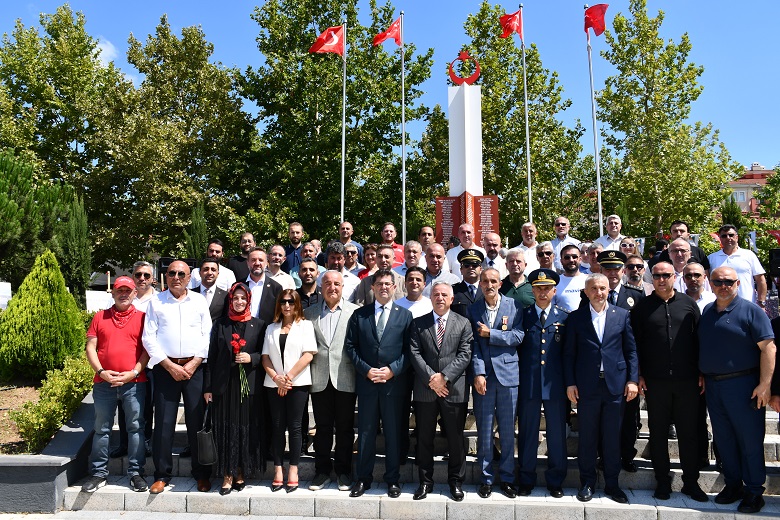 15 Temmuz Demokrasi ve Milli Birlik Günü Anma Programı Çekmeköy'de Düzenlendi