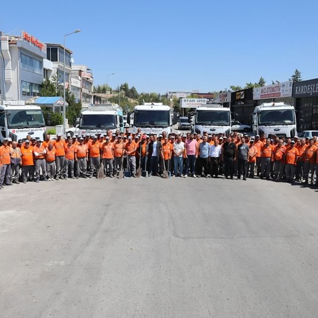 Etimesgut Belediyesi Temizlik İşleri Müdürlüğü'nden Örnek Bir Temizlik Çalışması