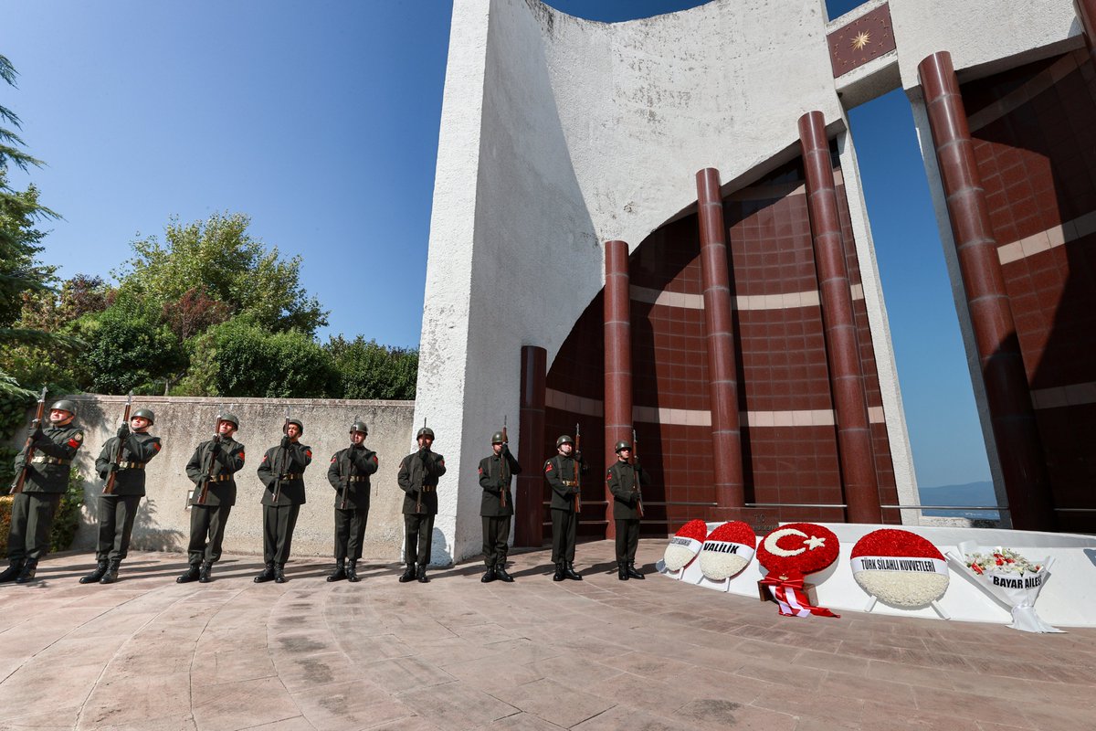 Türkiye'nin 3. Cumhurbaşkanı Celal Bayar'ın Ölüm Yıldönümünde Anma Töreni Düzenlendi