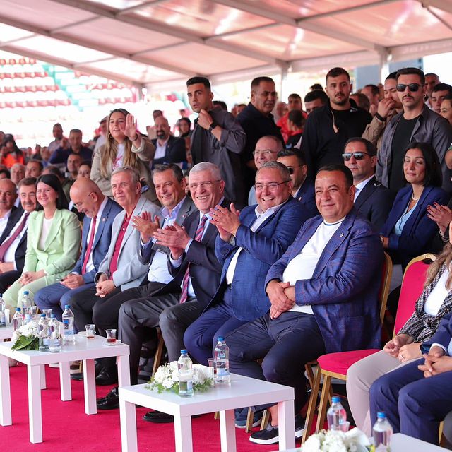 İyi Parti İzmir Milletvekili Müsavat Dervişoğlu, Taha Akgül Karakucak Güreşleri'ne Katıldı