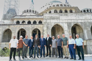 Bursa Valisi Erol Ayyıldız, Yeni Cami İnşaatını Ziyaret Etti