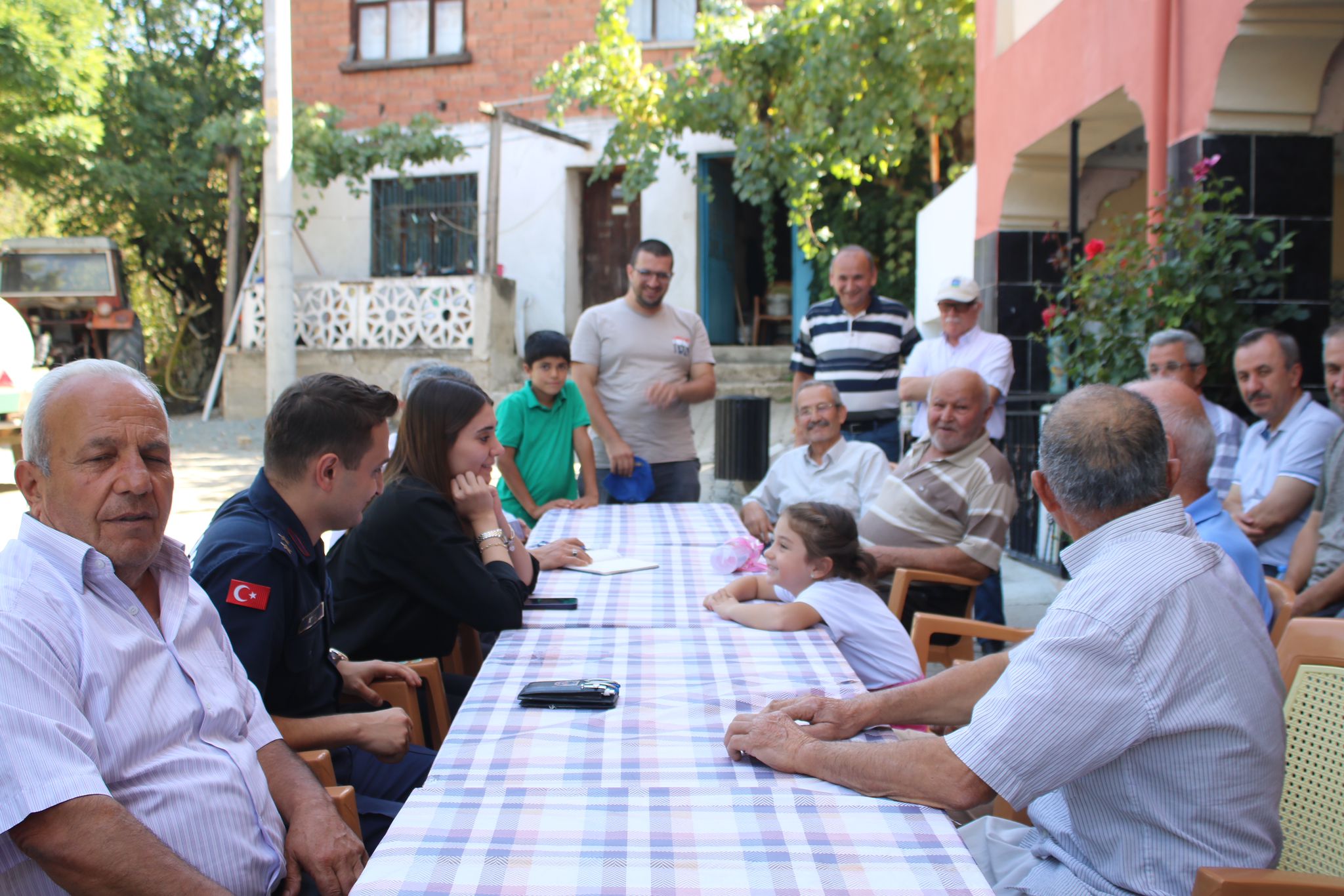 Kaymakamımız Sevde Nur MANTI, Mahalle Sakinleriyle Bir Araya Geldi