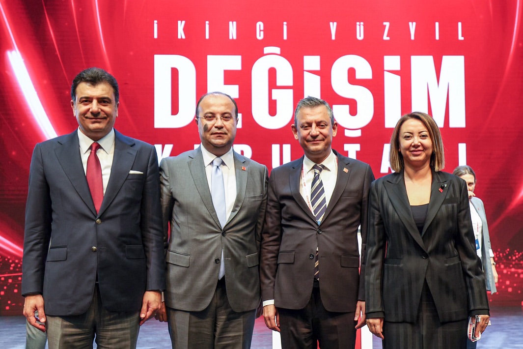 CHP Tüzük Değişikliğiyle Daha Demokratik Bir Yaklaşım Benimsedi