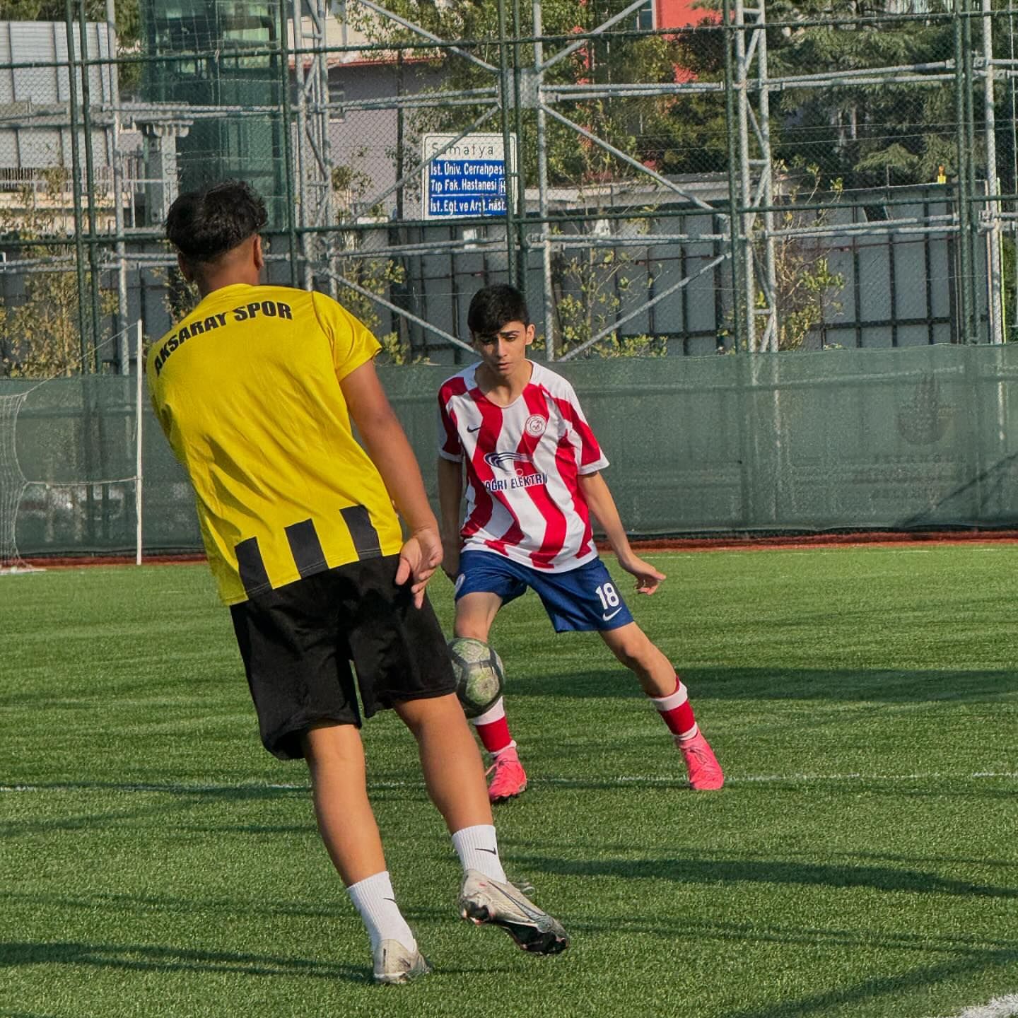 Beylikdüzü 2011 Spor Kulübü U-15 ve U-16 Takımları Etkileyici Bir Performansla Maçı Kazandı