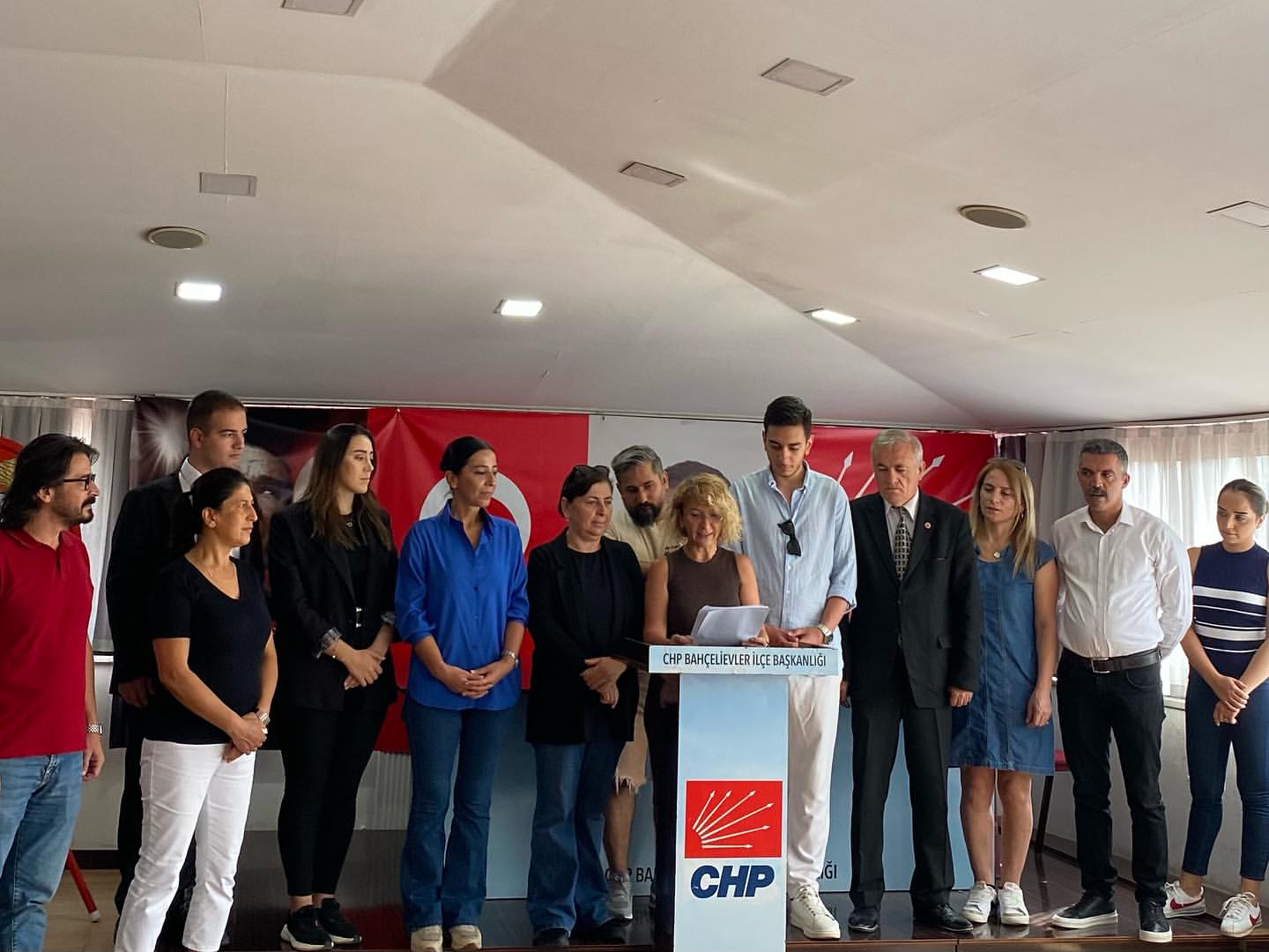 CHP Bahçelievler İlçe Örgütünden Yeni Eğitim Yılına Destek