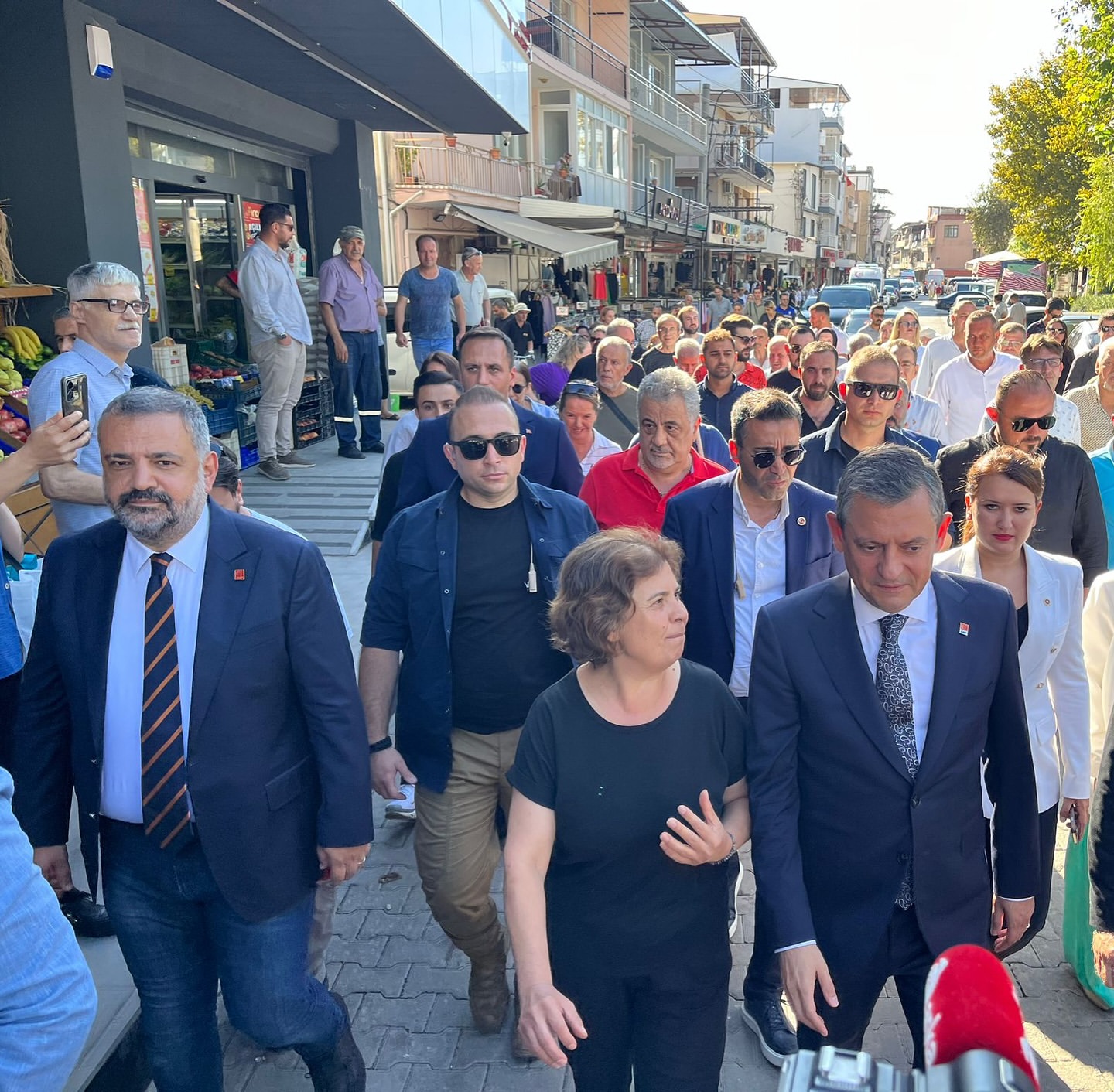 CHP İzmir İl Başkanlığı, Bornova Belediye Başkanı'na Ziyaret Gerçekleştirdi