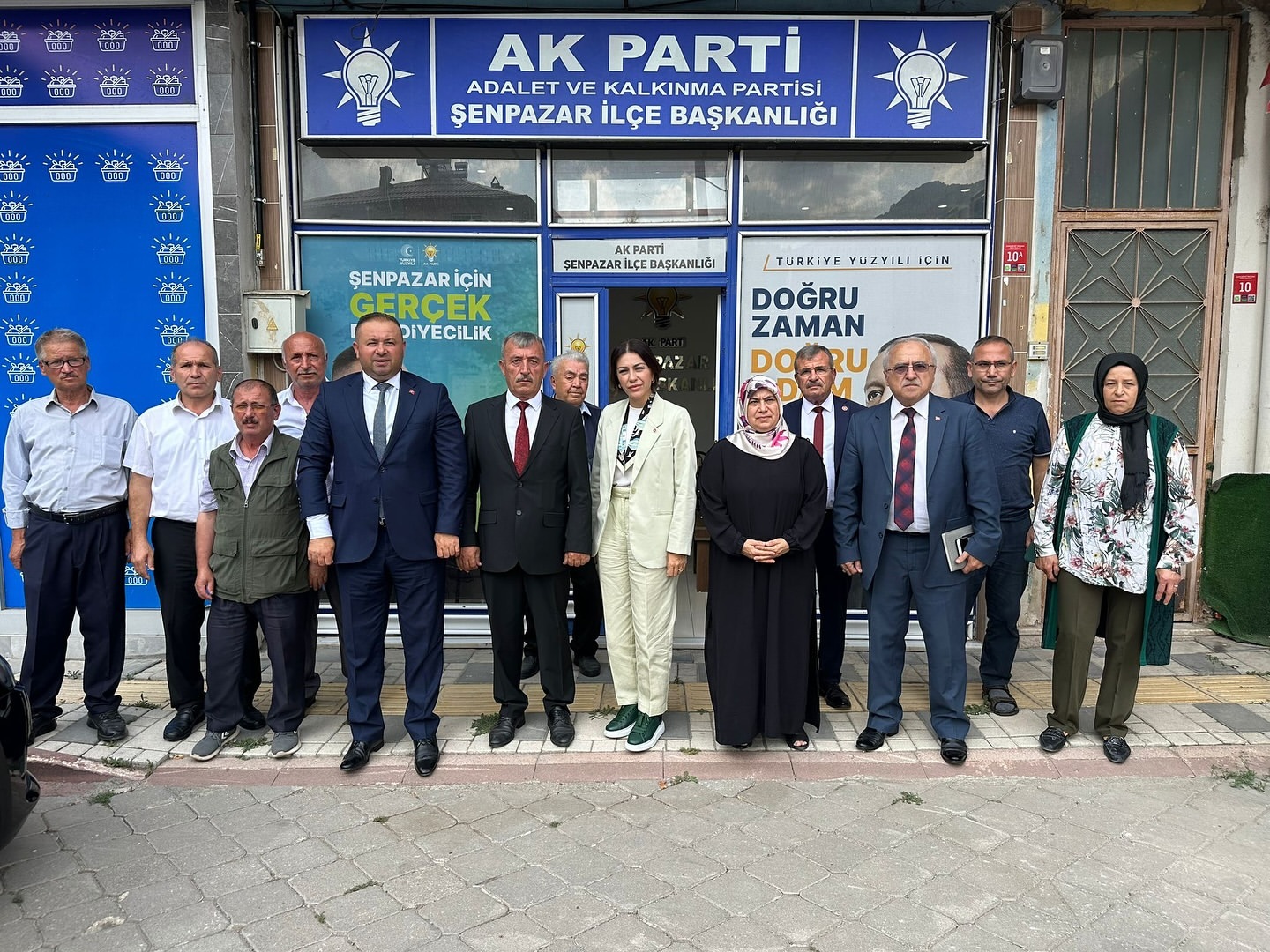 AK Parti İstanbul Milletvekili Nilhan Ayan Halka Daha Yakın Olacak