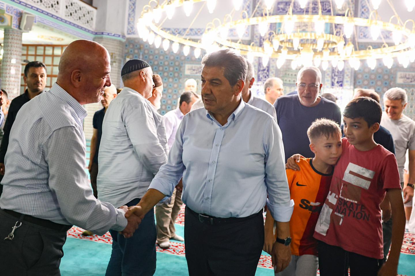 Esenler Belediye Başkanı Mehmet Tevfik Göksu, Mevlid Kandili'nde Sondurak Camii'nde Kutlamalar Yaptı