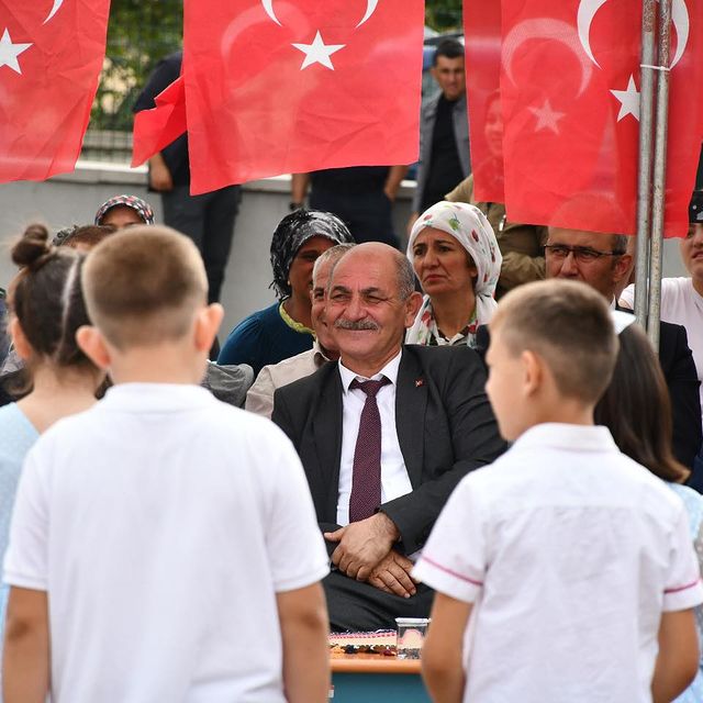 Belediye Başkanı İlköğretim Haftası Kutlama Töreni'ne Katıldı