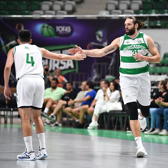 Bursaspor Basketbol, Cevat Soydaş Basketbol Turnuvası'nda Mersin Spor Kulübü ile karşılaştı