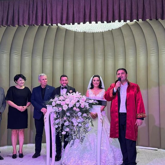 Şereflikoçhisar Belediyesi Ev Sahipliğinde Özgül ve Emrah Çiftinin Nikah Töreni