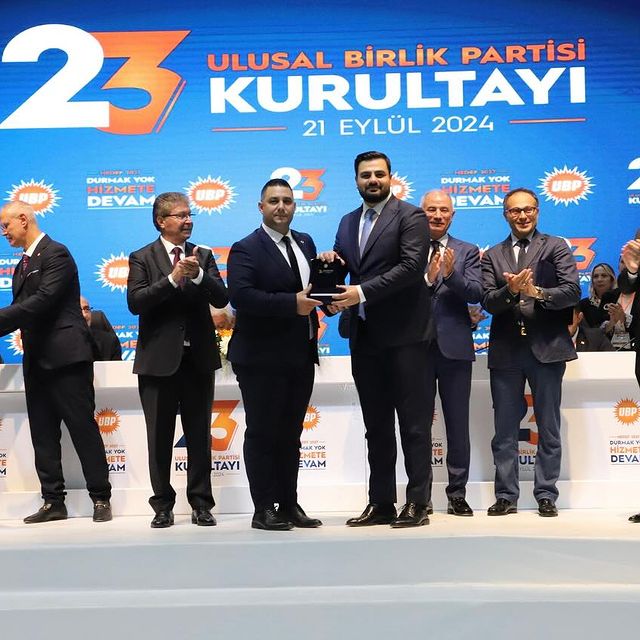 İzmir Milletvekili Eyyüp Kadir İnan, Ulusal Birlik Partisi'nin 23. Olağan Kurultayına Katıldı