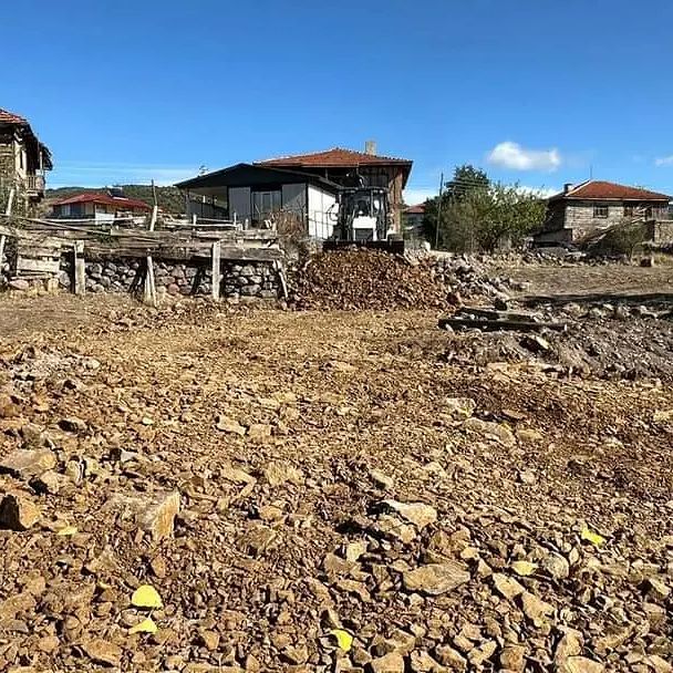 Çamlıdere Belediyesi, Atça Köyünde Yol Bakım ve Onarım Çalışmalarına Başladı