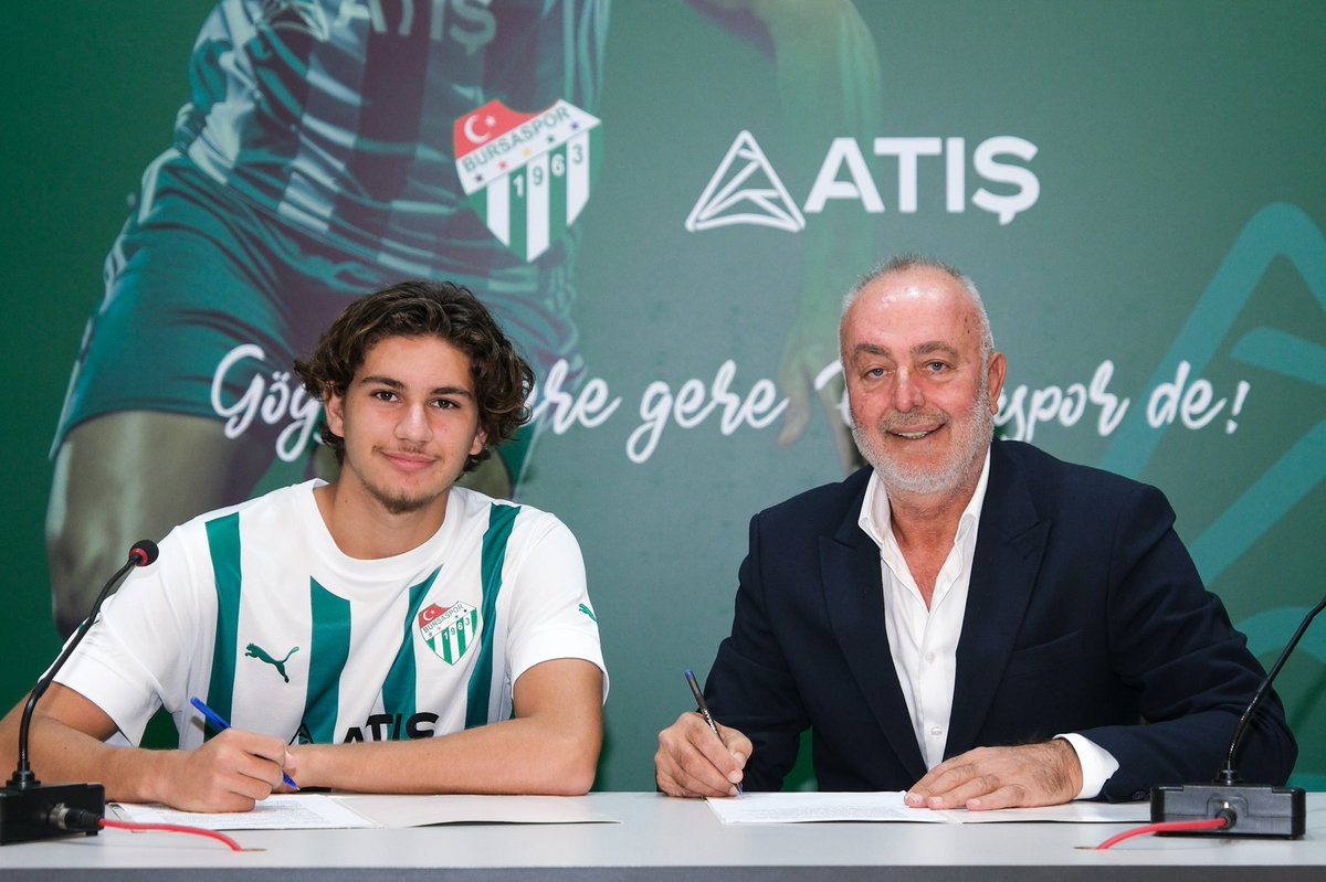 Bursaspor Emir Kayacık ile Sözleşmesini Yeniledi