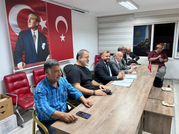 İl Başkanlığı Heyeti Bornova'da Toplandı