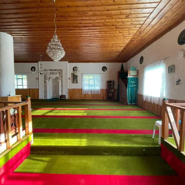 Kayabaşı Mahallesi Camii Yenilendi