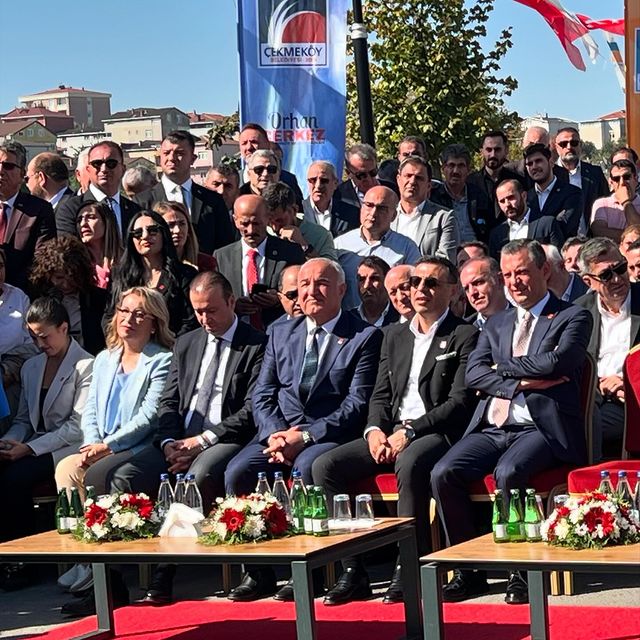 İYİ Parti İstanbul Milletvekili Ayşe Sibel Yanıkömeroğlu, Genel Başkan Özgür Özel ve Diğer Siyasi Temsilcilerle Birlikte Çekmeköy Belediyesi'nin Projelerini Tanıttı