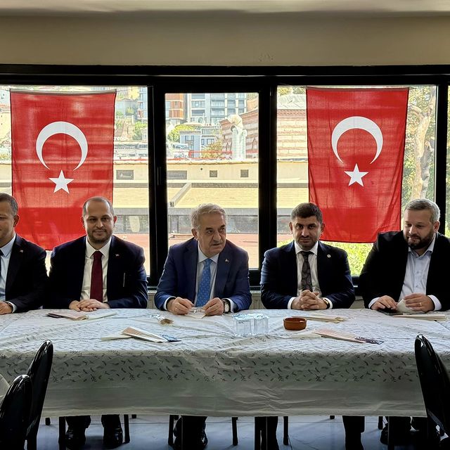 Buluşma, AK Parti Teşkilatlarında Hedefleri ve Geleceği İncelemek İçin Düzenlendi