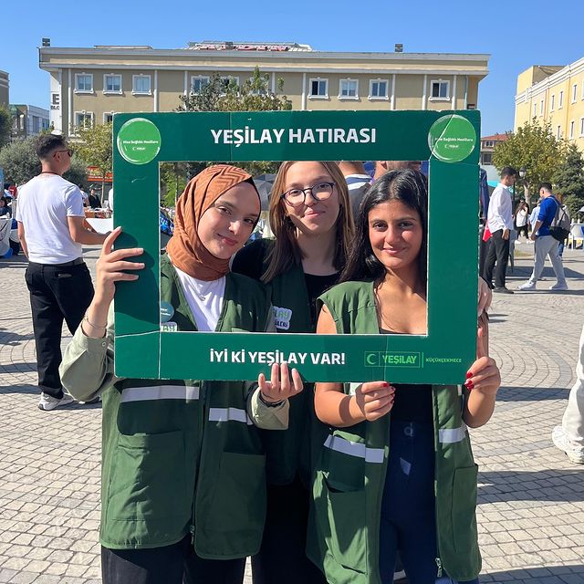 Yeşilay Ailesi'nden Birlik ve Dayanışma Haftası