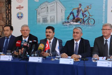 Türkiye Triatlon Federasyonu ve Mudanya Belediyesi, Mudanya Triatlonu İçin Basın Lansmanı Düzenledi