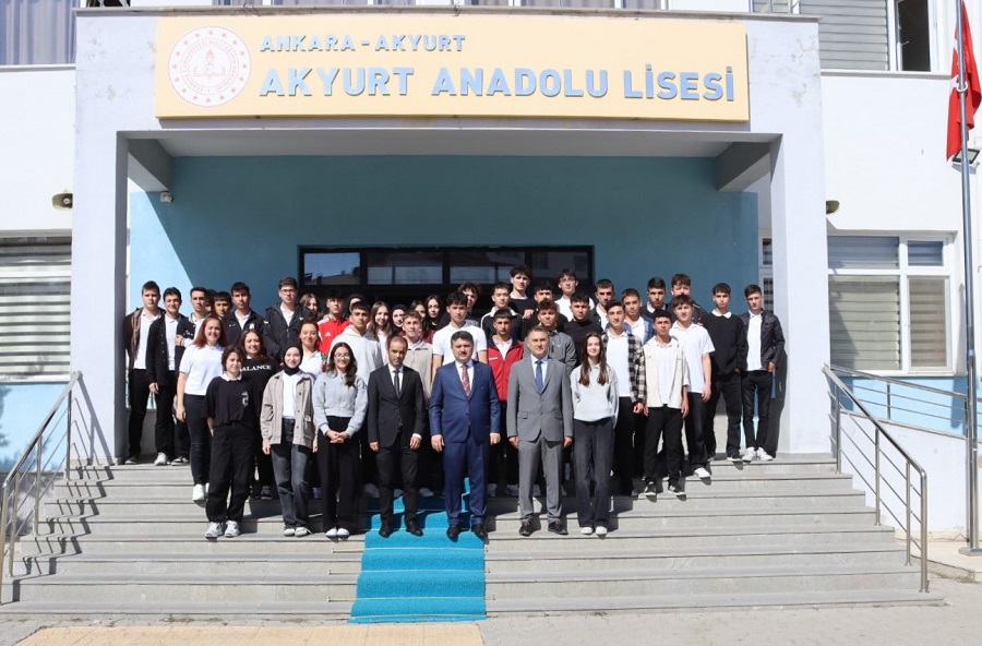 Kaymakam Mehmet TUNÇ, Akyurt Akademik Gelişim ve Başarı Projeleri kapsamında Akyurt Anadolu Lisesi'nde