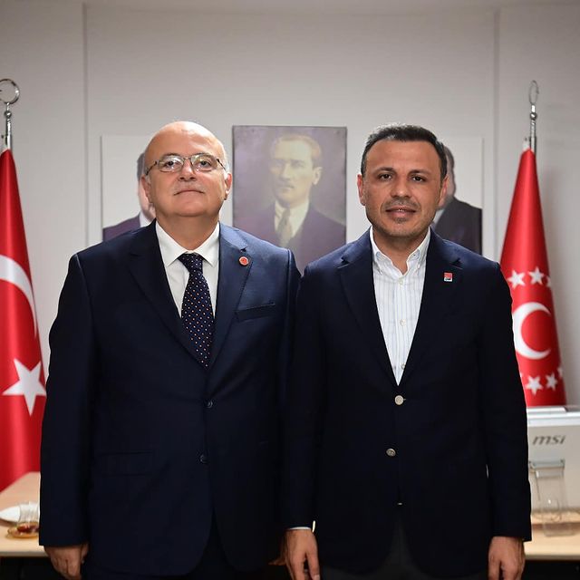 CHP İstanbul İl Başkanı Özgür Çelik, Bağımsız Türkiye Partisi ve Zafer Partisi İl Başkanlıklarını Ziyaret Etti