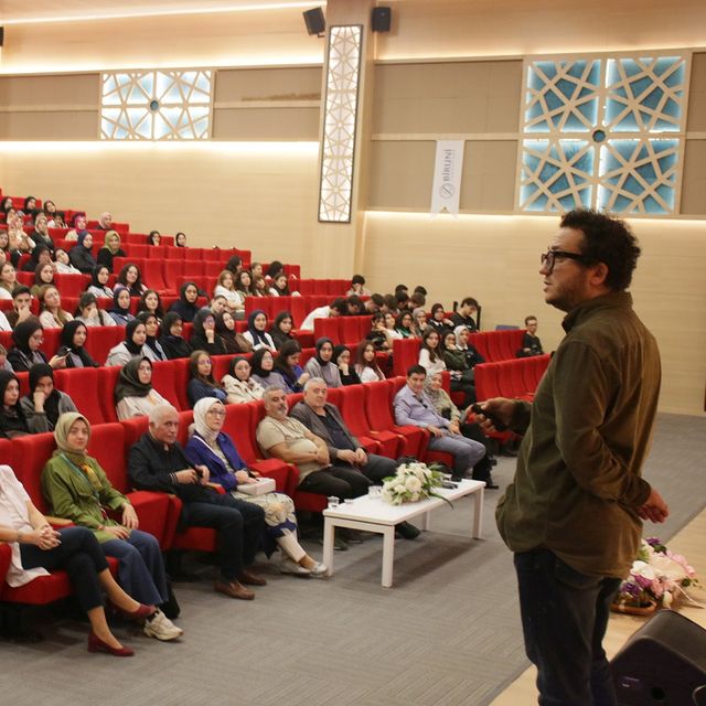 Biruni Üniversitesi Genç Zihinleri Bilimle Buluşturdu