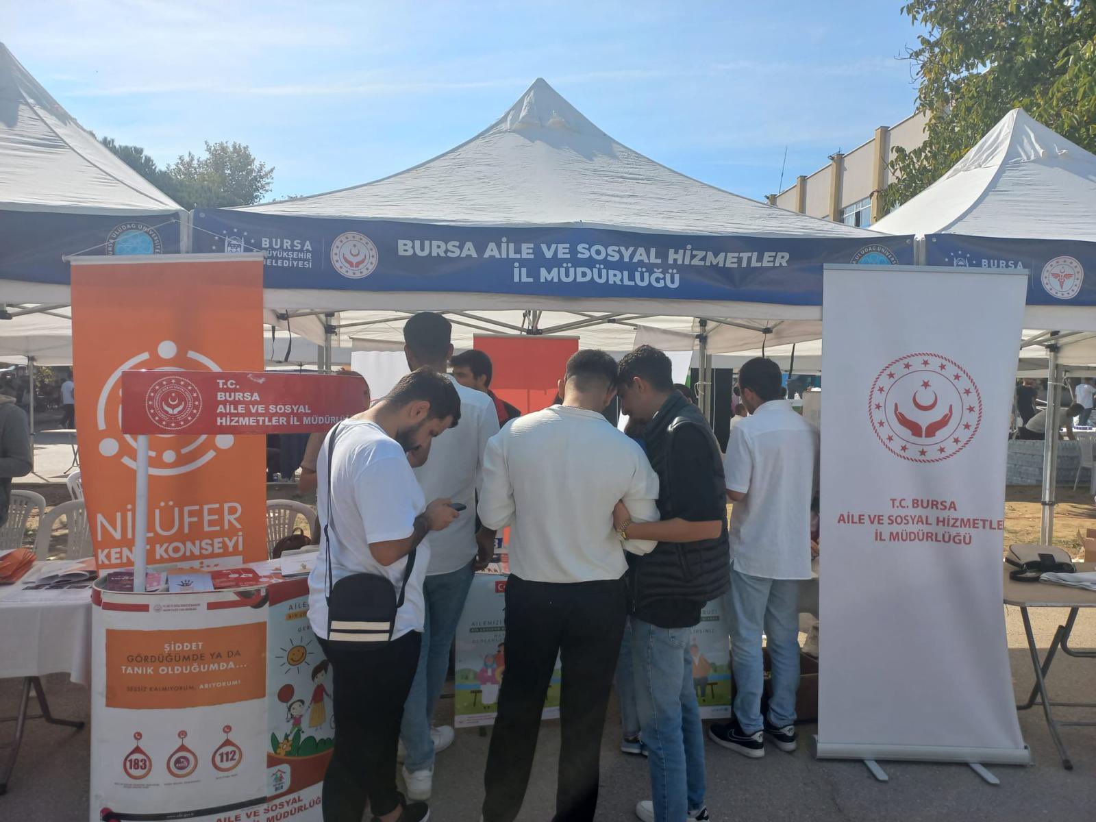 Bursa Uludağ Üniversitesi Öğrencilere Kadına Yönelik Şiddetle Mücadele Hakkında Bilgi Verdi