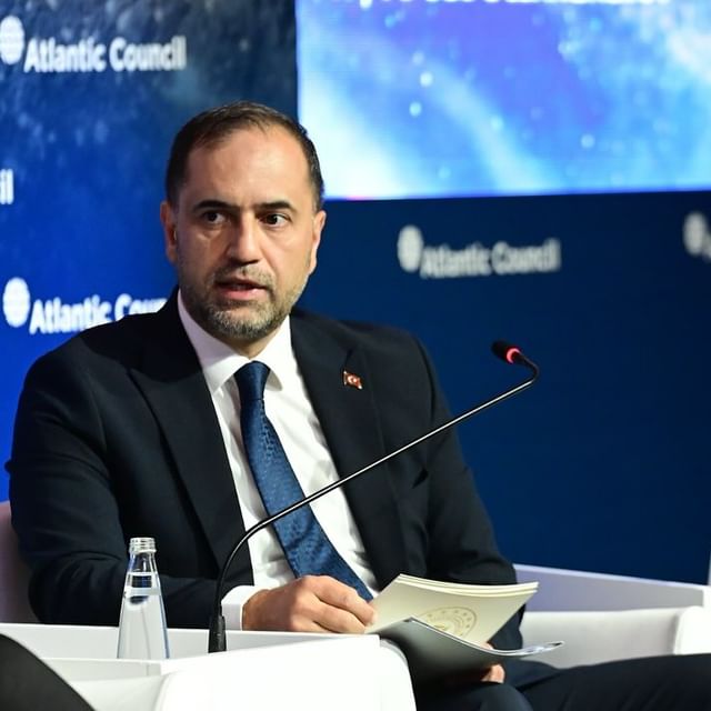 İstanbul'da Enerji Siyaseti Konferansı Düzenlendi