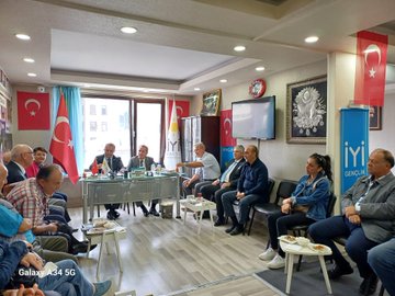 İYİ Parti Keçiören İlçe Başkanlığı, Avaz Araştırma ve Strateji Merkezi'nden Gelen Misafirlerini Ağırladı