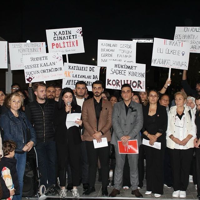 CHP Bağcılar İlçe Başkanlığı'ndan Basın Açıklaması ve Oturma Eylemi