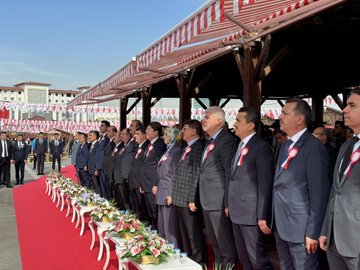 İşyurtları Ürün ve El Sanatları Fuarı Başkent Millet Bahçesi'nde Açıldı