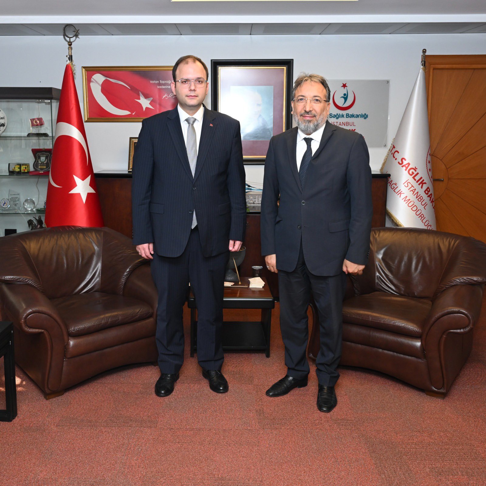 İstanbul İl Müftüsü Prof. Dr. Safi Arpaguş, İstanbul İl Sağlık Müdürü Doç. Dr. Abdullah Emre Güner'i Ziyaret Etti