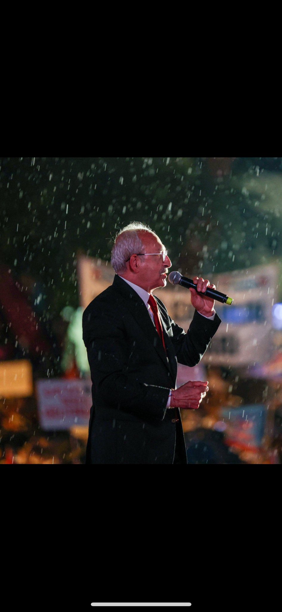 İstanbul Büyükşehir Belediye Başkanı Ekrem İmamoğlu'ndan Açıklama