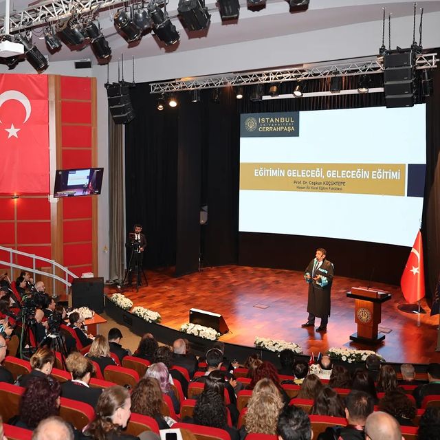 İstanbul Üniversitesi-Cerrahpaşa'da Yeni Akademik Yıl Başladı