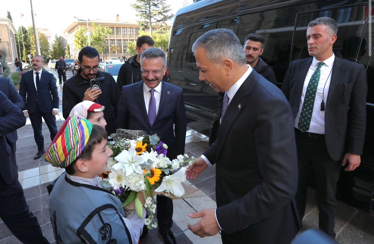 İçişleri Bakanı Ali Yerlikaya Eskişehir'e Ziyaret Gerçekleştirdi