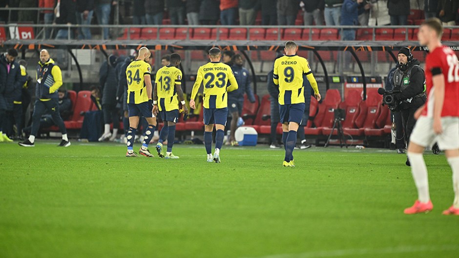 Fenerbahçe'nin Avrupa'daki Çıkmazı: Spor Yazarlarından Mağlubiyet Yorumu