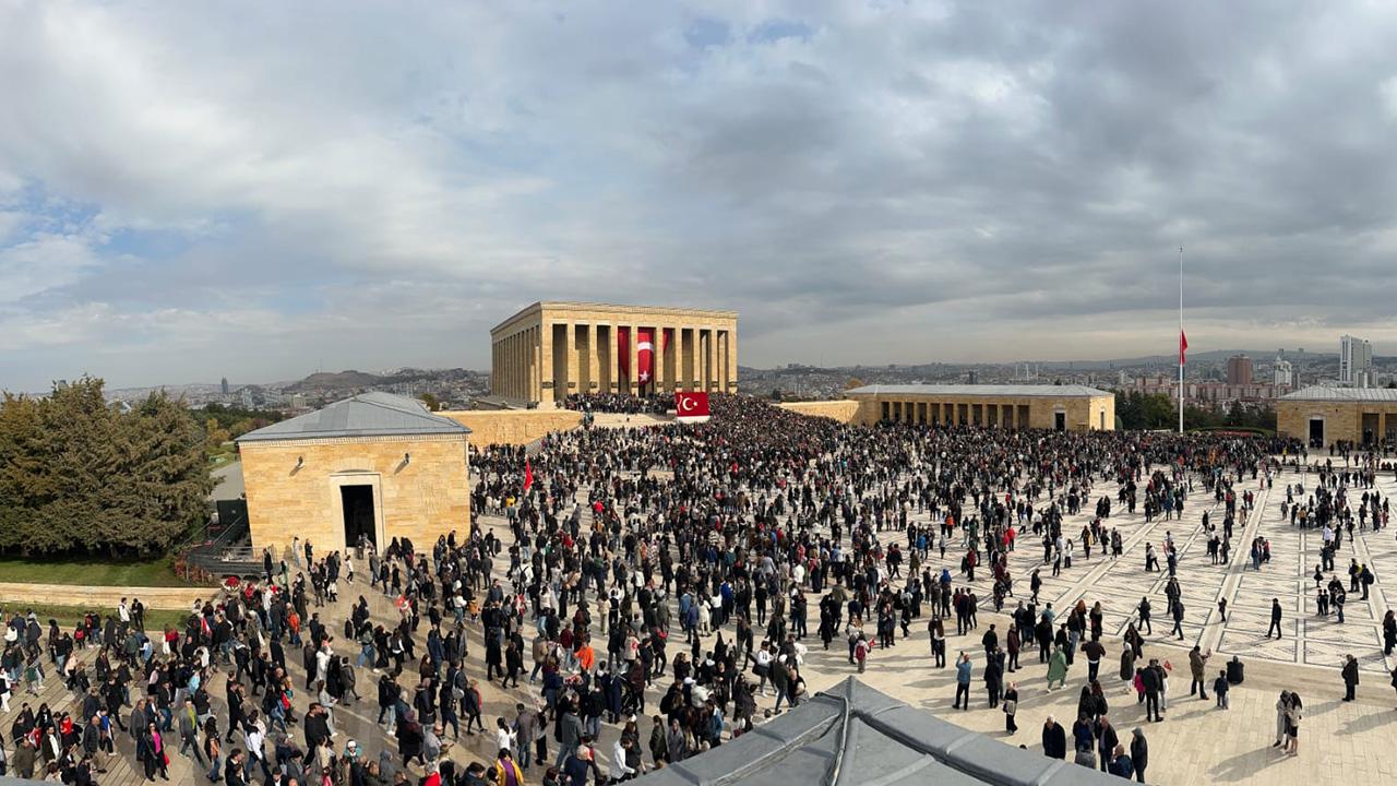 Anıtkabir'de 10 Kasım'da Ziyaretçi Rekoru Kırıldı