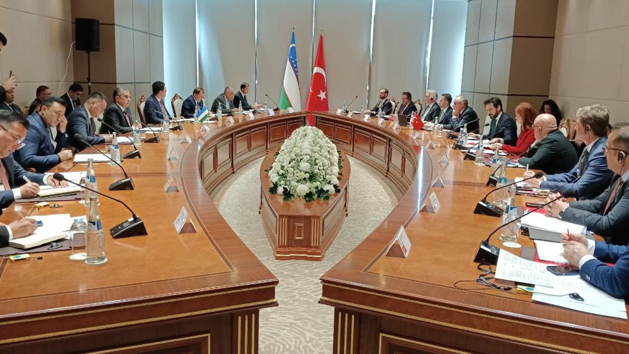 Türkiye ve Özbekistan Arasında Kültürel İş Birliği: İlk Toplantı Semerkant’ta Yapıldı