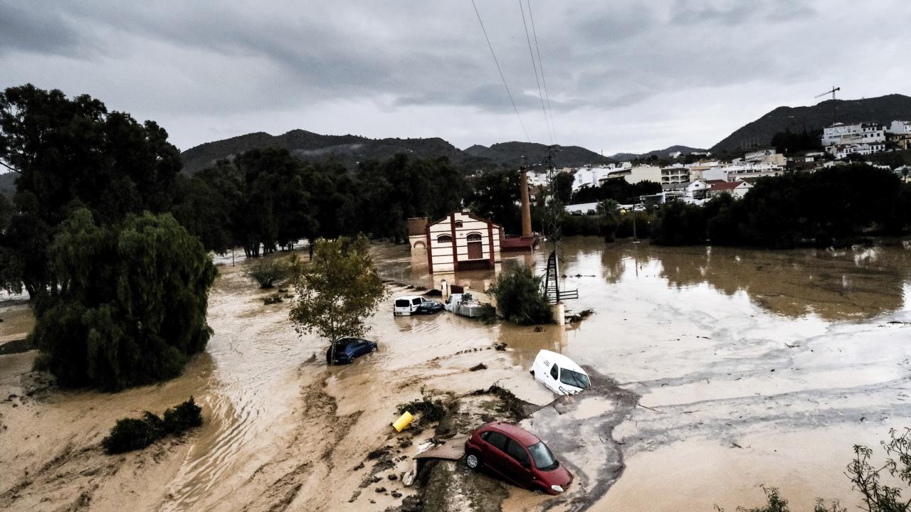 İspanya'nın Malaga Kentini Şiddetli Yağışlar Vurdu