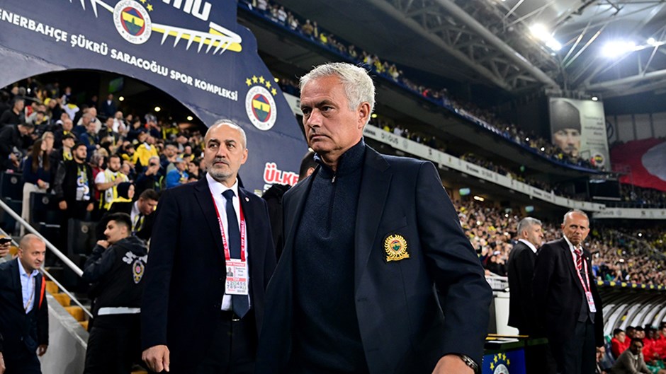 Jose Mourinho, Ansu Fati'yi Fenerbahçe'ye İstiyor